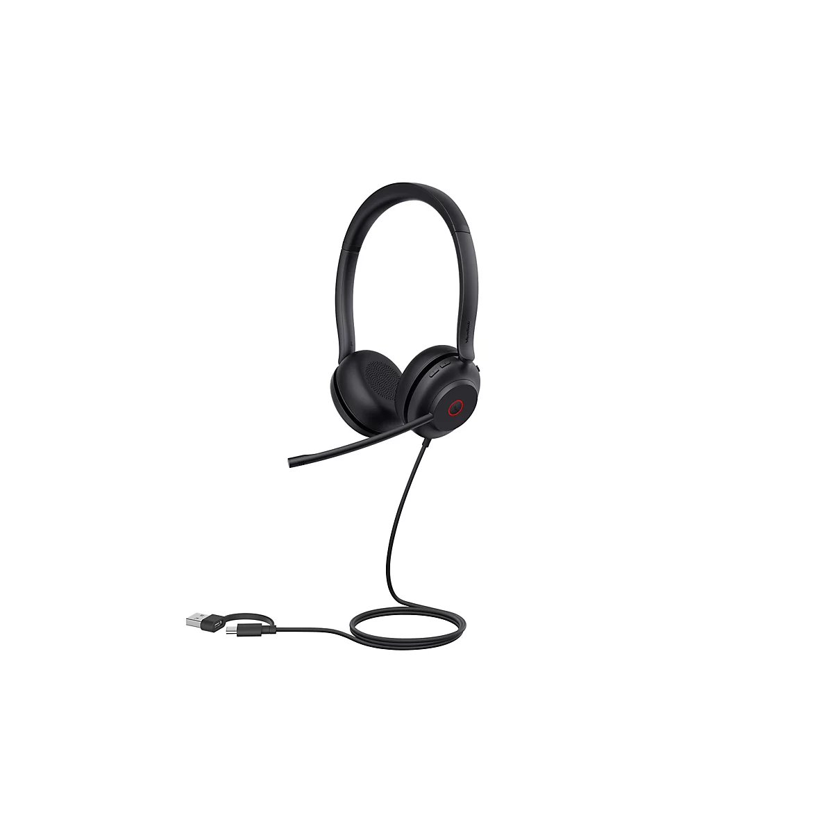 Schwarzes Headset mit Mikrofon vor weiÃŸem Hintergrund. Das Headset hat ein rotes Logo auf den Ohrmuscheln und einen USB-Anschluss.