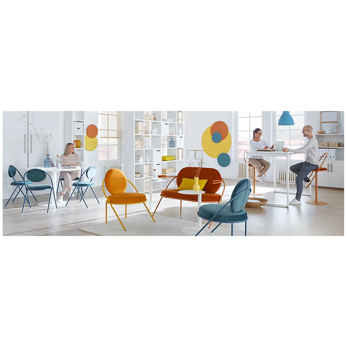 Zweisitzer Sofa Meet by Paperflow Saturne, mit Armlehnen, B 1180 x T 730 x H 880 mm, Stahlrohr, Samt, vers. Farben